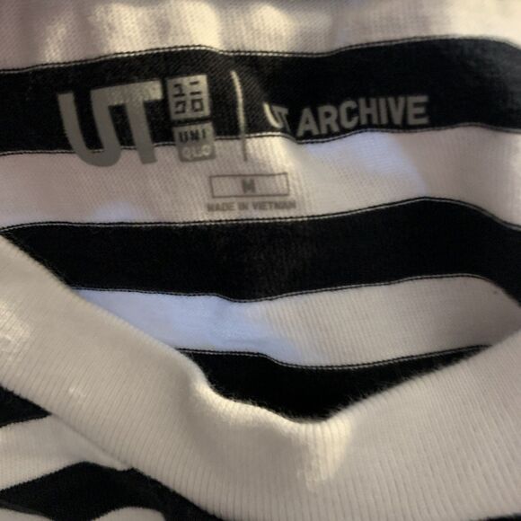 Andy Warhol x Uniqlo UT Archive Tshirt Medium Campbell's Soup Striped NY Pop Art - Picture 8 of 14